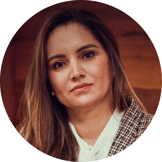 Dra. Amanda Vilela Pereira 